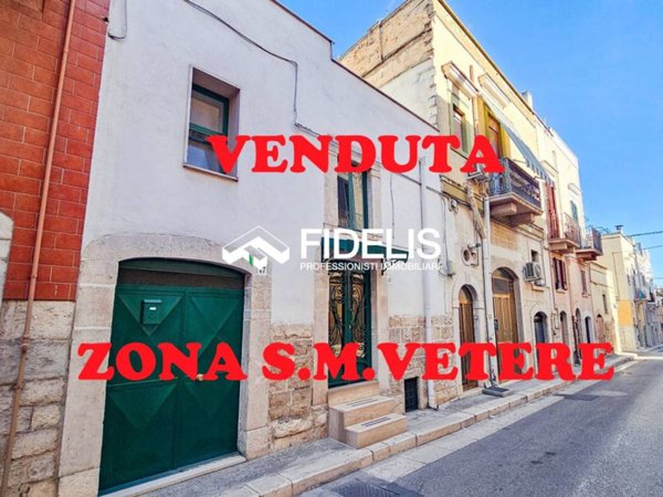casa indipendente in vendita ad Andria in zona Centro Storico