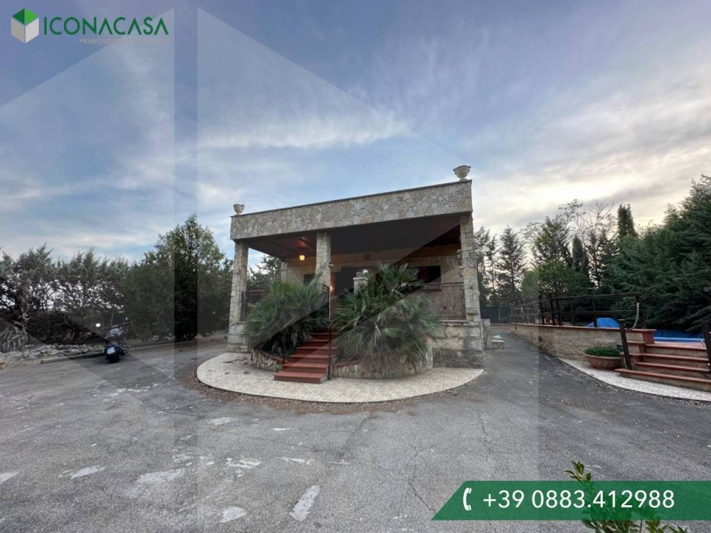 casa indipendente in vendita ad Andria in zona Troianelli