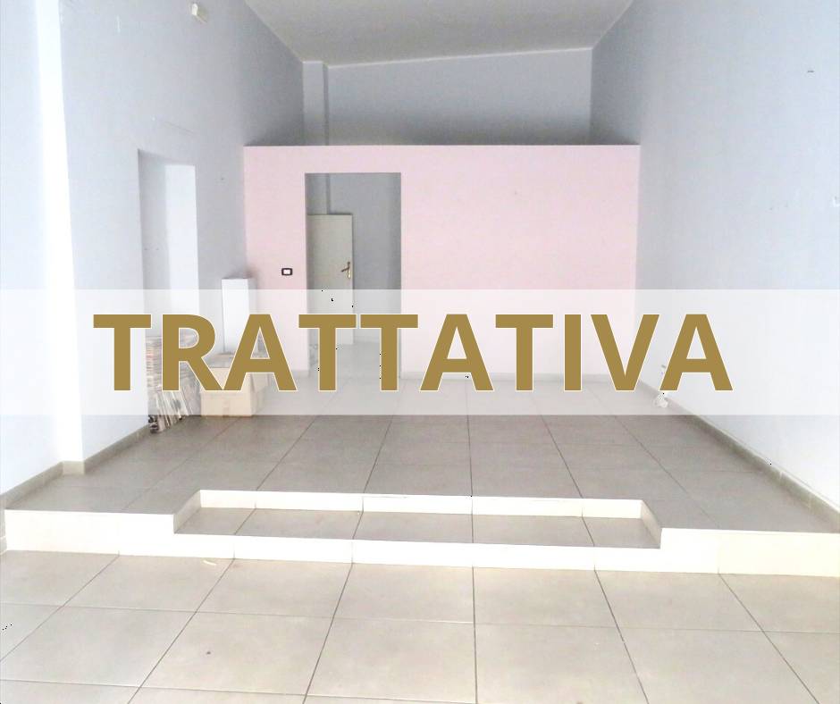 negozio in vendita ad Andria in zona Centro Storico
