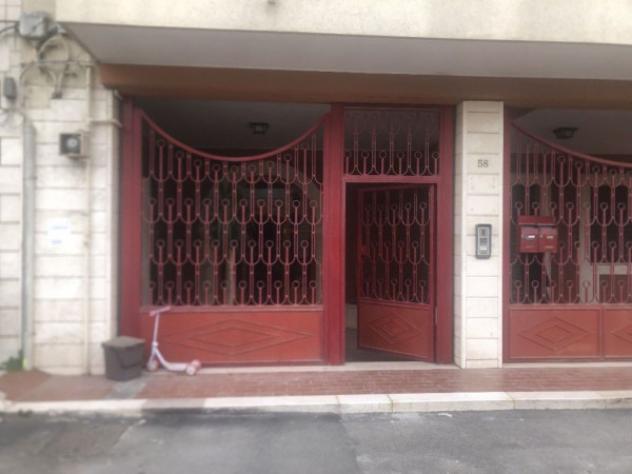 locale commerciale in vendita ad Andria