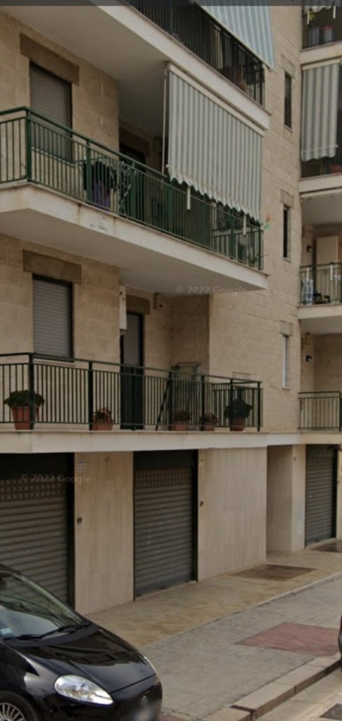 locale commerciale in vendita ad Andria