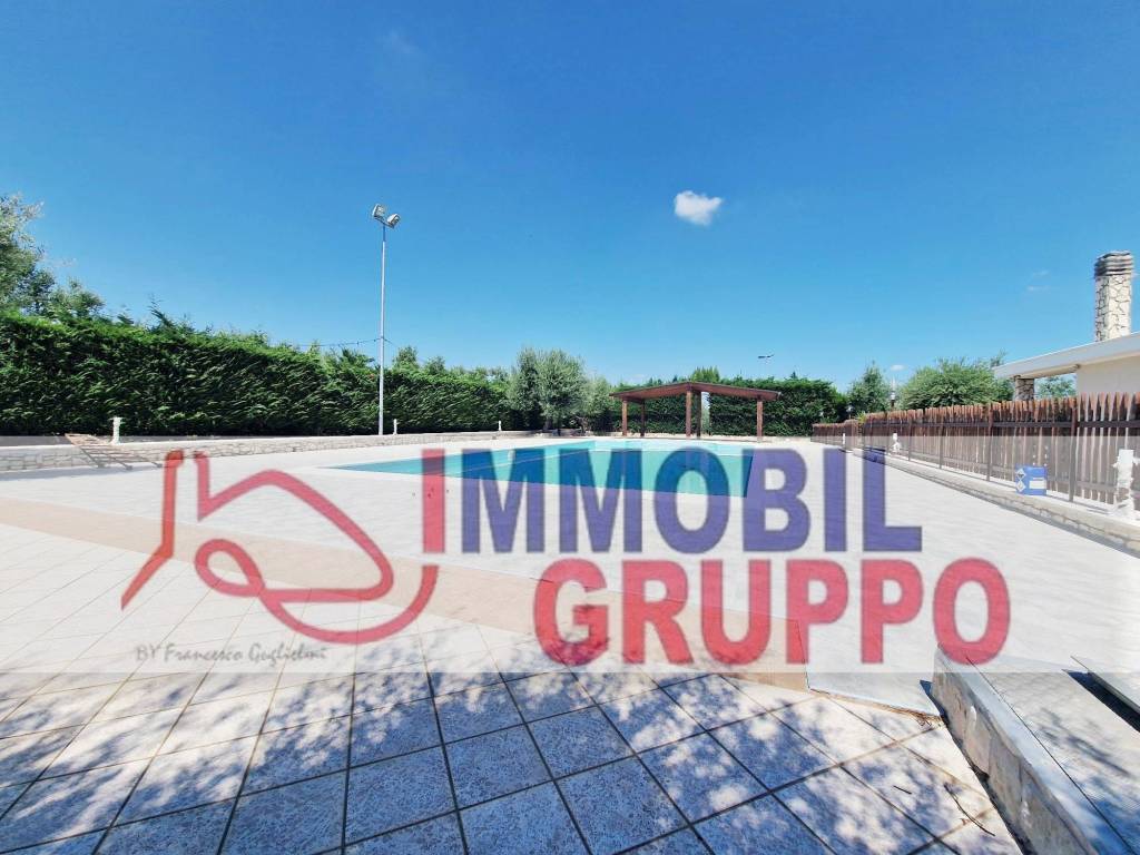 casa indipendente in vendita ad Andria in zona Montegrosso