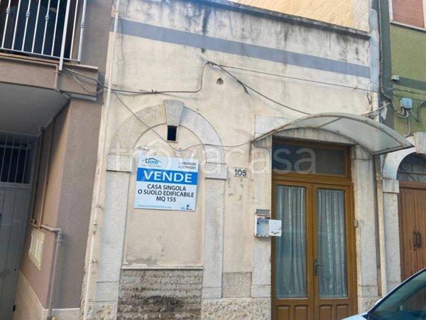 casa indipendente in vendita ad Andria in zona Centro Storico