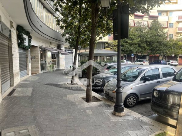 negozio in vendita ad Andria in zona Centro Storico