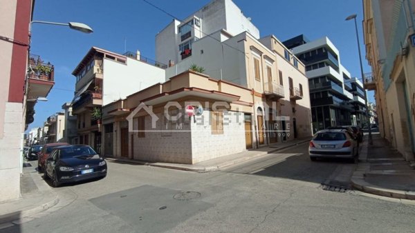 casa indipendente in vendita ad Andria