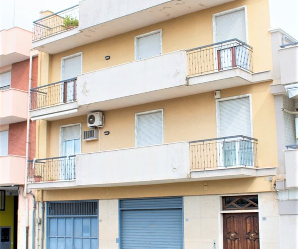 intera palazzina in vendita ad Andria in zona Centro Storico