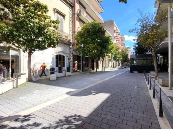 negozio in vendita ad Andria in zona Centro Storico