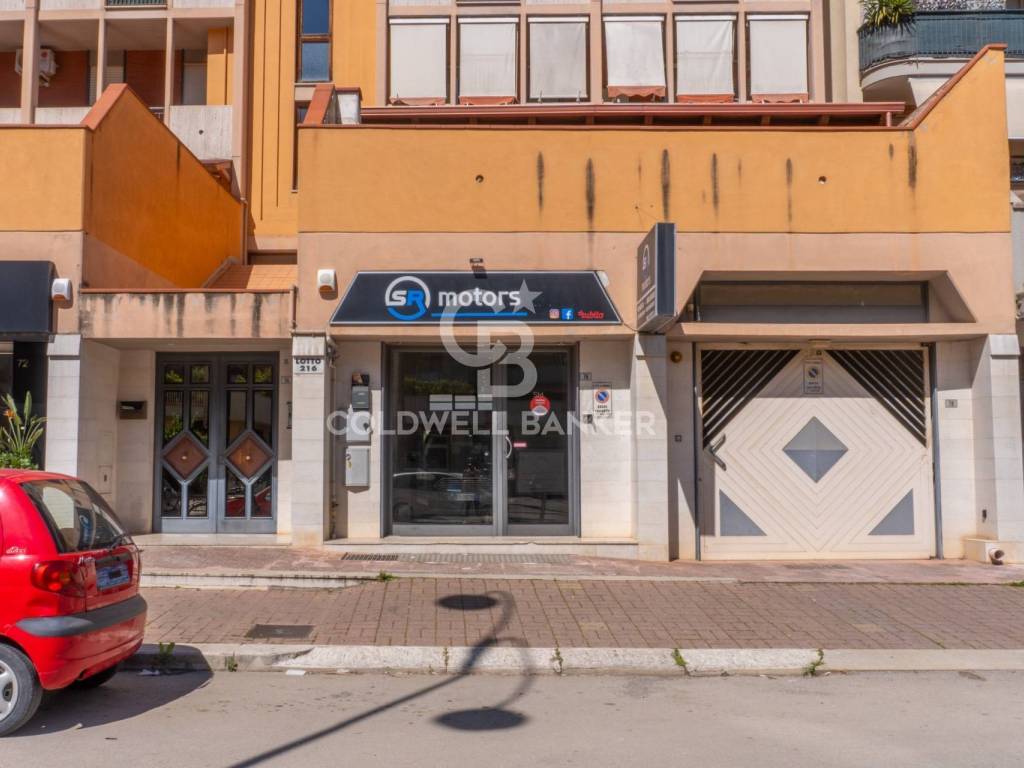negozio in vendita ad Andria