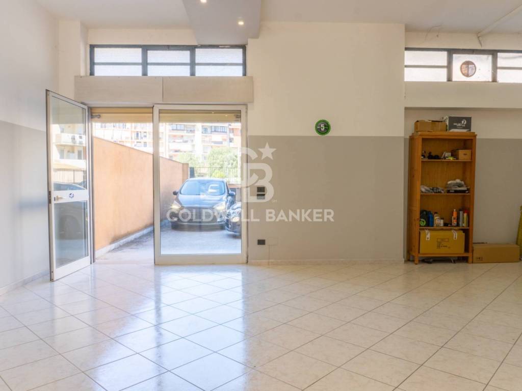 negozio in vendita ad Andria