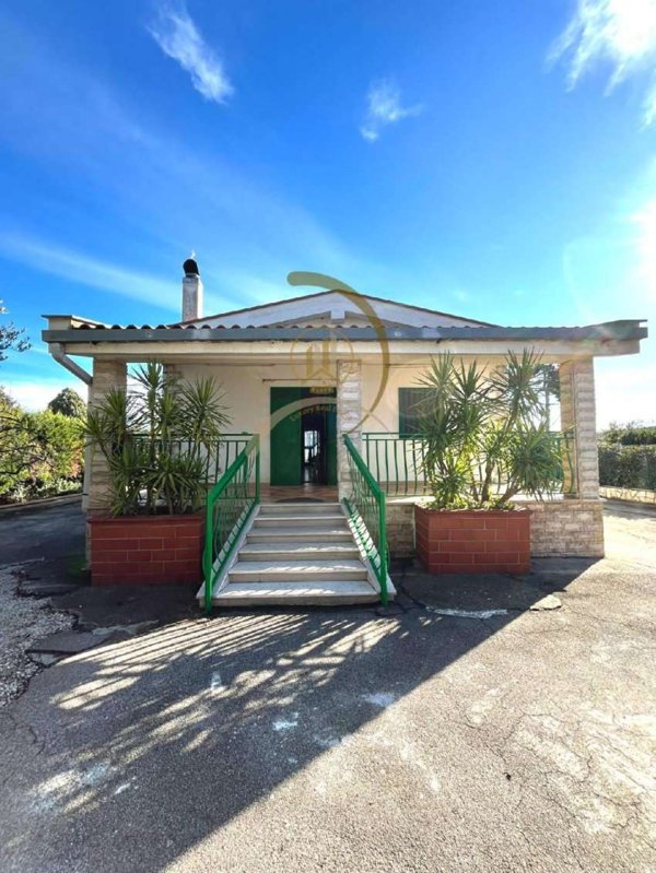 casa indipendente in vendita ad Andria in zona Centro Storico