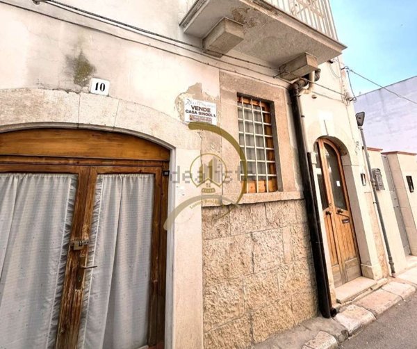 casa indipendente in vendita ad Andria in zona Centro Storico