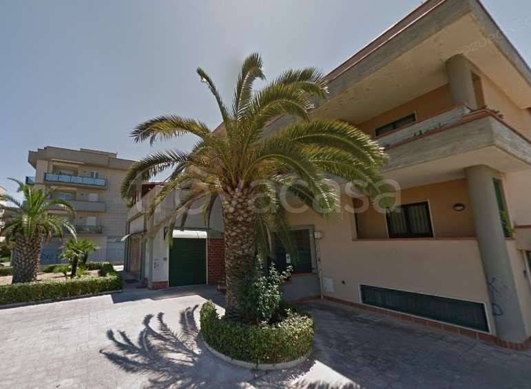 appartamento in vendita ad Andria in zona Castel del Monte