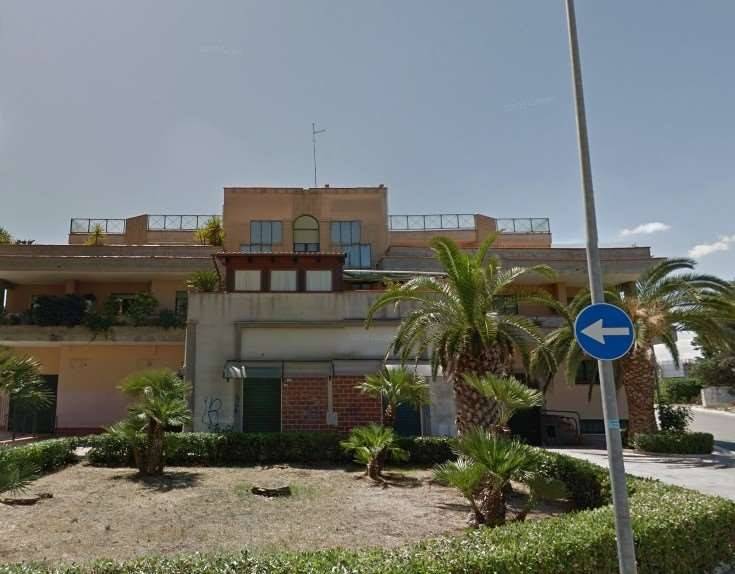 appartamento in vendita ad Andria in zona Castel del Monte