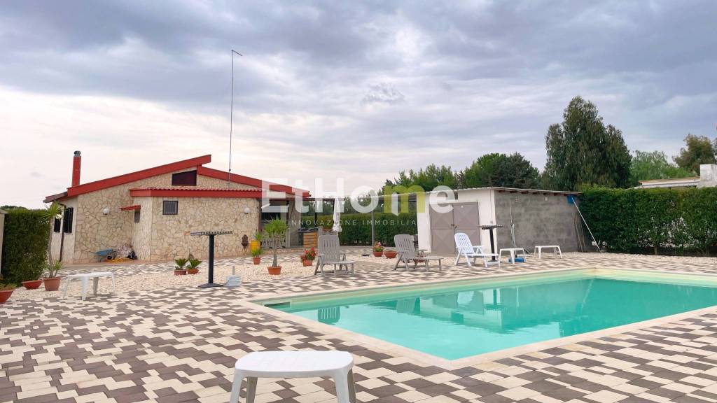 casa indipendente in vendita ad Andria in zona Montegrosso