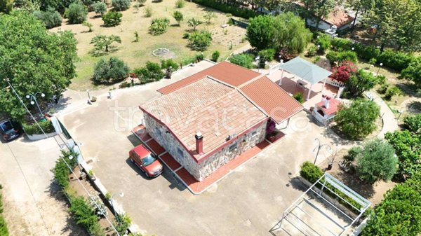 casa indipendente in vendita ad Andria in zona Montegrosso