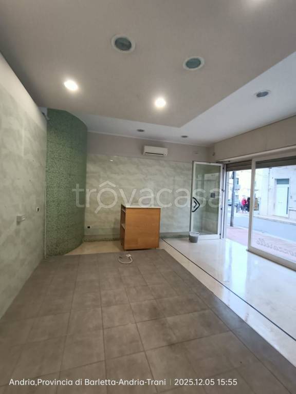 negozio in vendita ad Andria