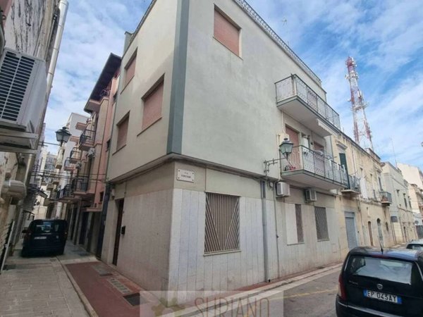 casa indipendente in vendita ad Andria in zona Centro Storico