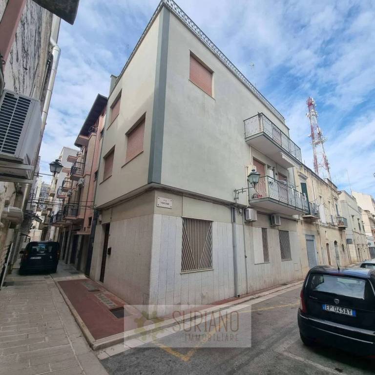 casa indipendente in vendita ad Andria in zona Centro Storico