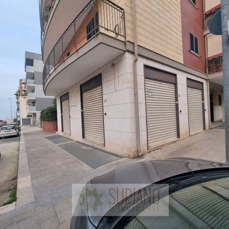 negozio in vendita ad Andria