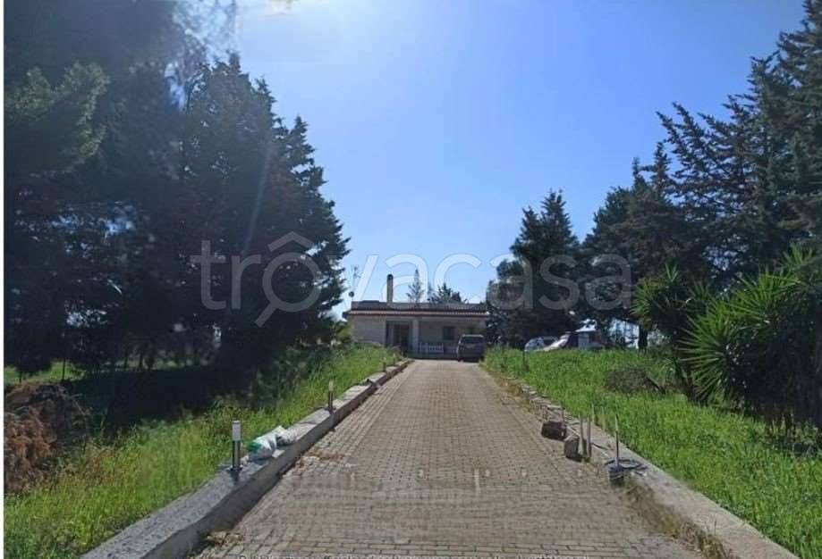 casa indipendente in vendita ad Andria in zona Montegrosso