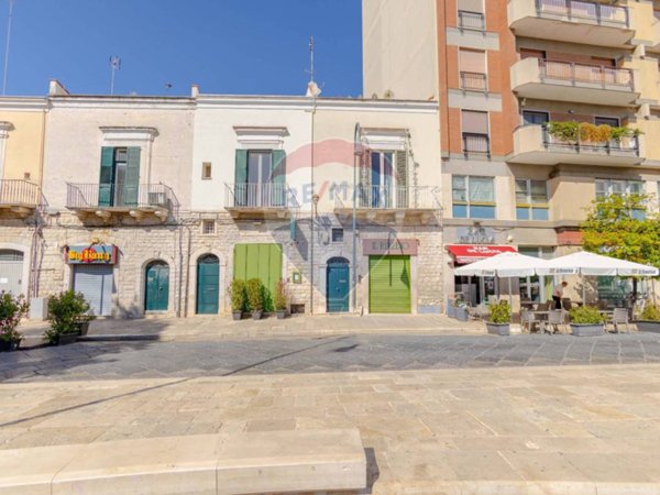 casa indipendente in vendita ad Andria in zona Centro Storico