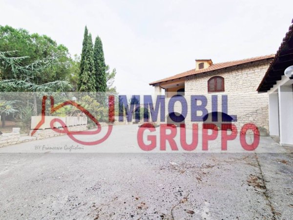 casa indipendente in vendita ad Andria in zona Castel del Monte
