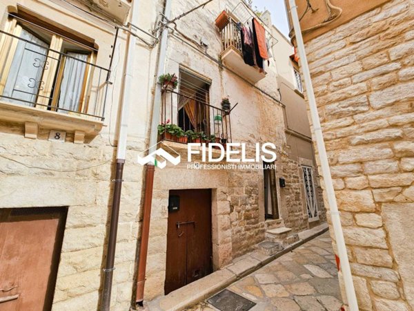 casa indipendente in vendita ad Andria in zona Centro Storico