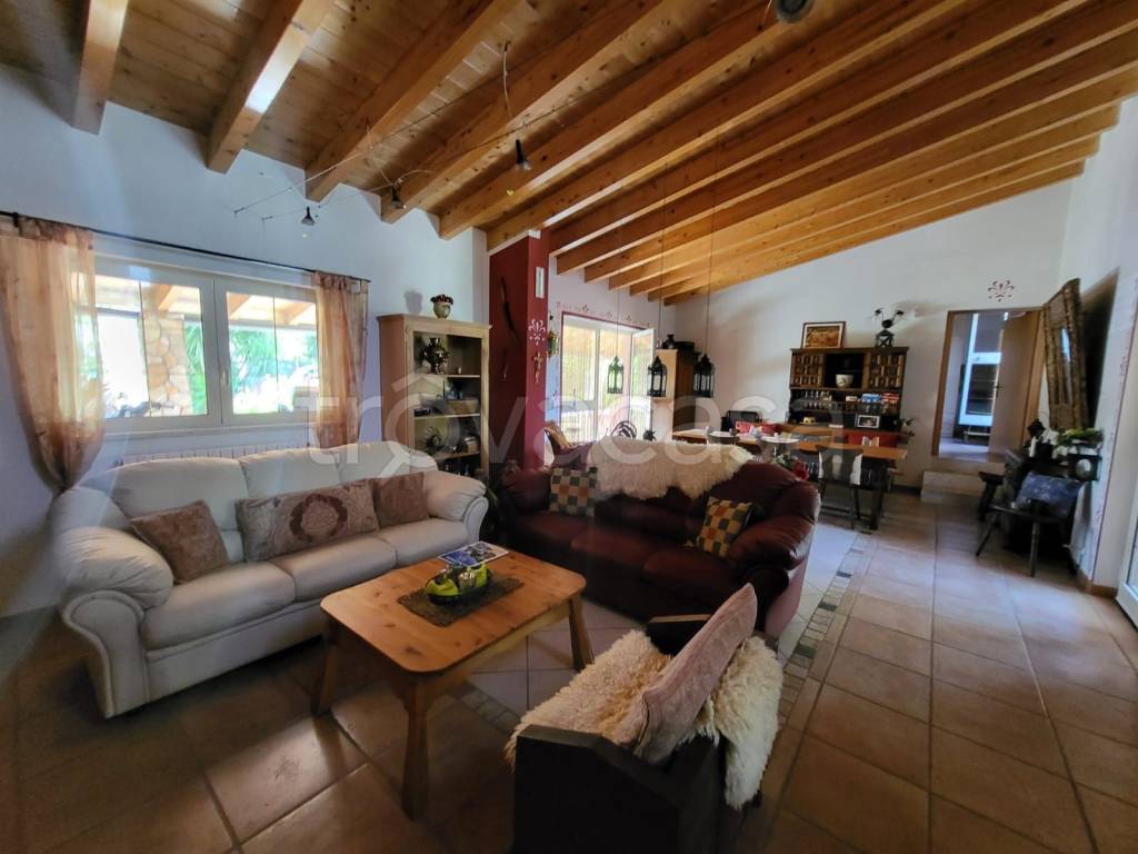 casa indipendente in vendita ad Andria in zona Montegrosso
