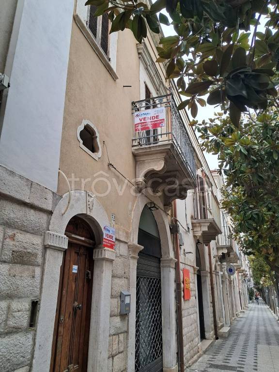 casa indipendente in vendita ad Andria in zona Centro Storico