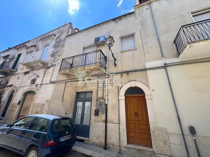 casa indipendente in vendita ad Andria in zona Centro Storico