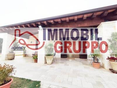 casa indipendente in vendita ad Andria in zona Castel del Monte