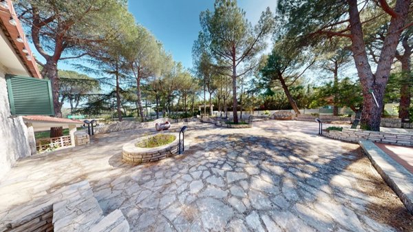 appartamento in vendita ad Andria in zona Castel del Monte