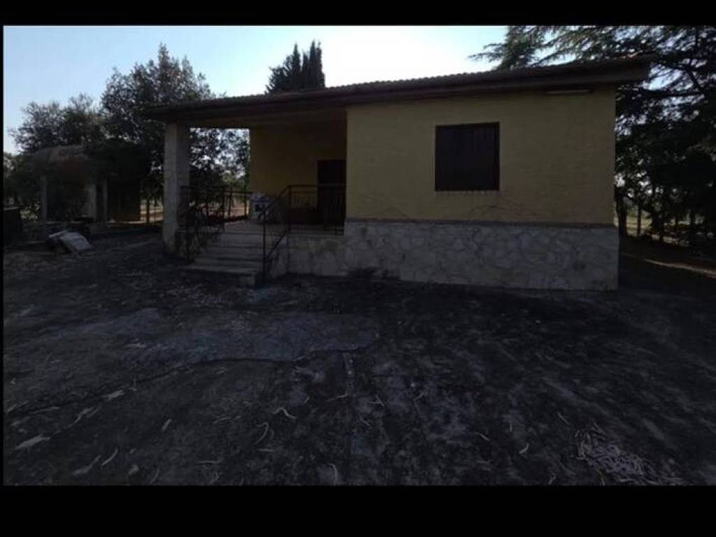 casa indipendente in vendita ad Andria in zona Castel del Monte
