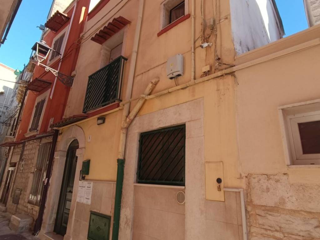 casa indipendente in vendita ad Andria in zona Centro Storico