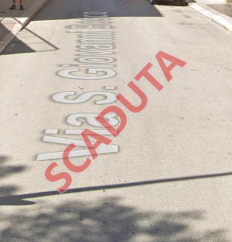 locale commerciale in vendita ad Andria