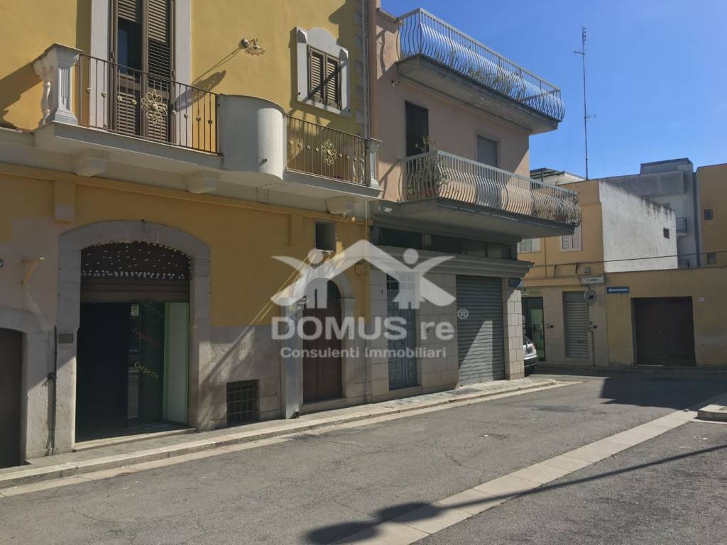 negozio in vendita ad Andria in zona Centro Storico