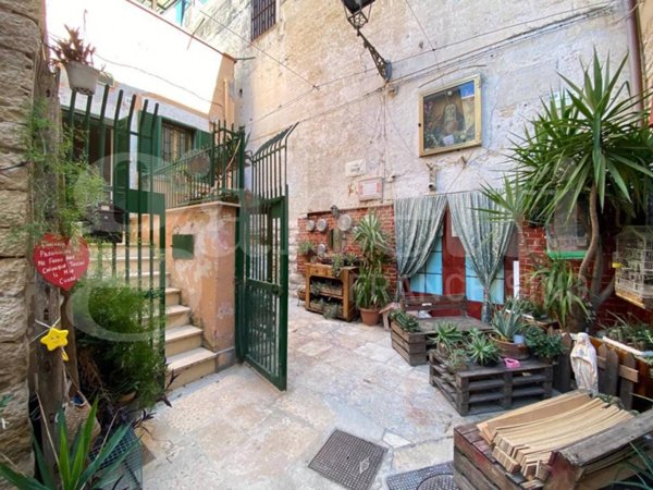 casa indipendente in vendita ad Andria in zona Centro Storico