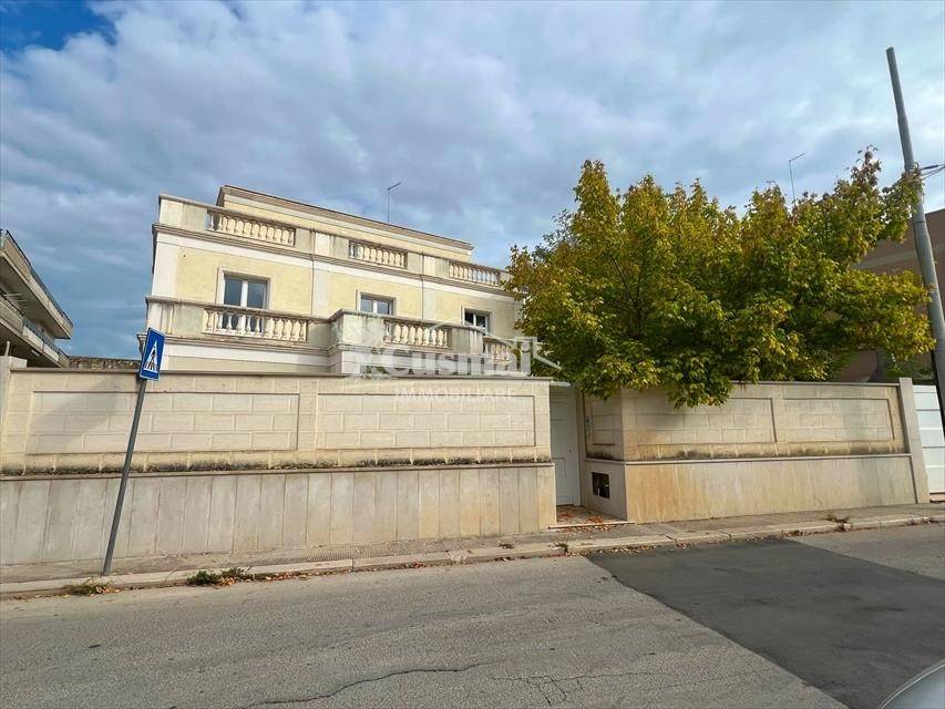 casa indipendente in vendita ad Andria