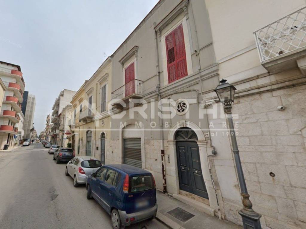 negozio in vendita ad Andria