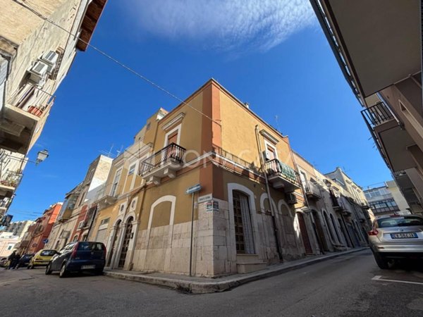 casa indipendente in vendita ad Andria in zona Centro Storico