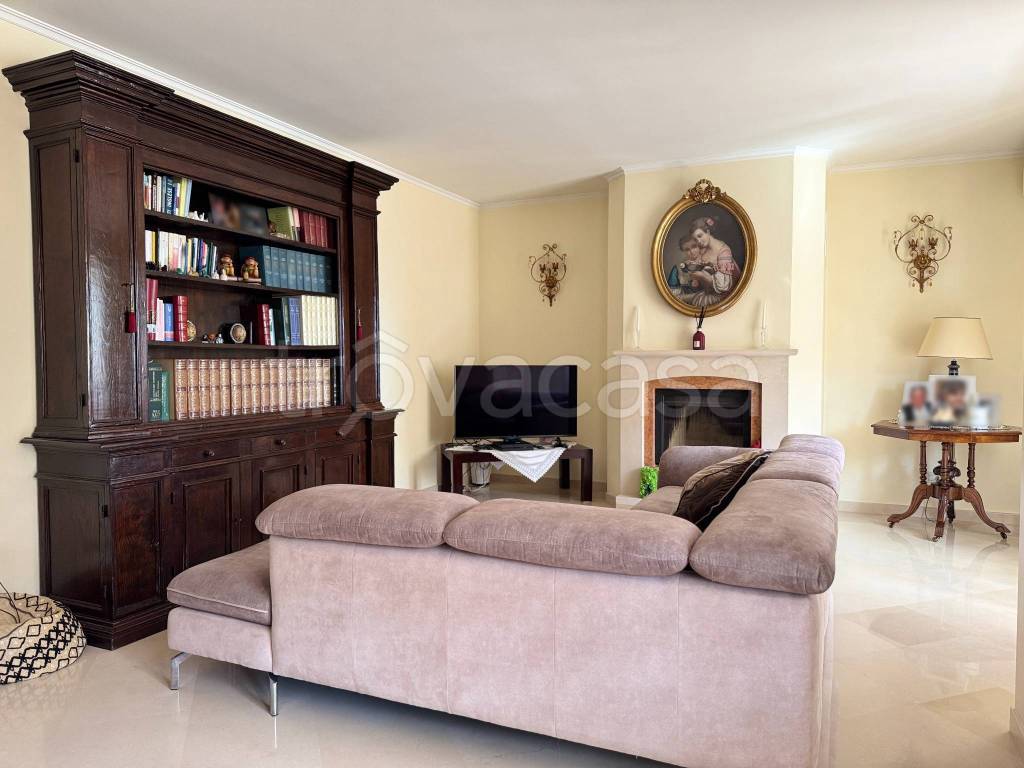 appartamento in vendita ad Andria in zona Castel del Monte