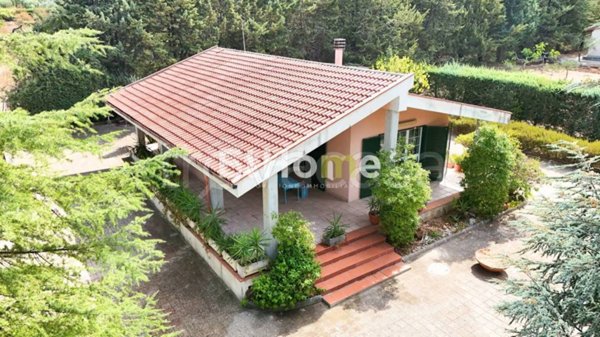 casa indipendente in vendita ad Andria in zona Montegrosso