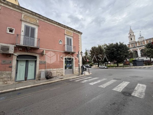 negozio in vendita ad Andria in zona Centro Storico