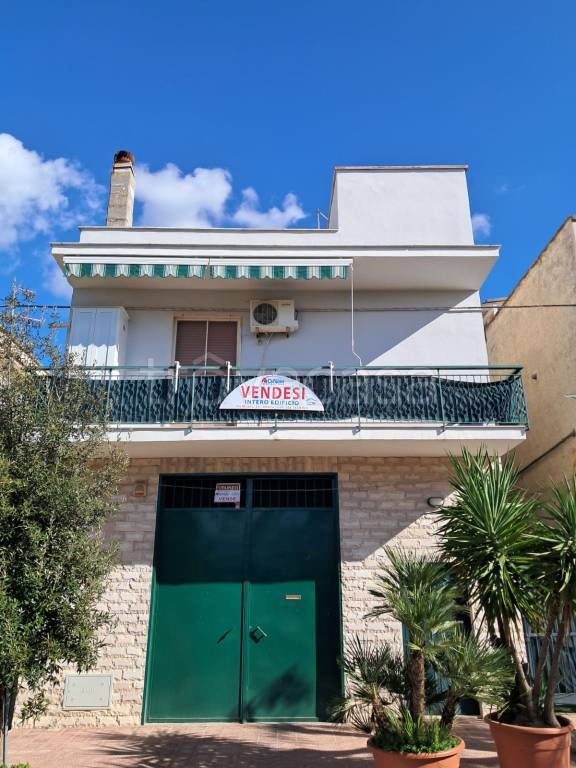 casa indipendente in vendita ad Andria in zona Montegrosso