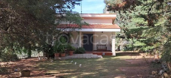 casa indipendente in vendita ad Andria in zona Castel del Monte