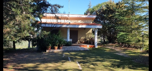 casa indipendente in vendita ad Andria in zona Castel del Monte