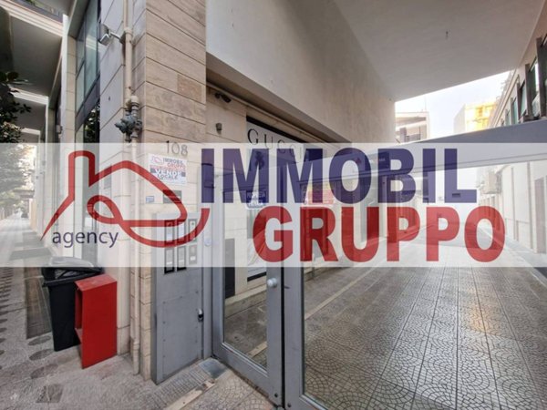 negozio in vendita ad Andria