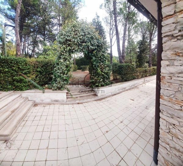 casa indipendente in vendita ad Andria in zona Castel del Monte