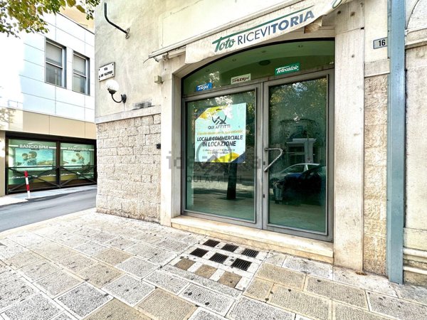 locale commerciale in vendita ad Andria