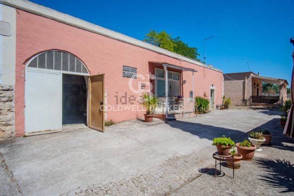 quadrivano in vendita ad Andria in zona Troianelli